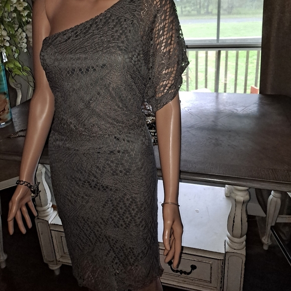 London Times dress, size 4 - Picture 3 of 8